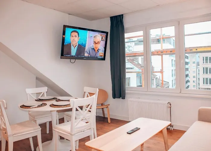 Alpha Hotel