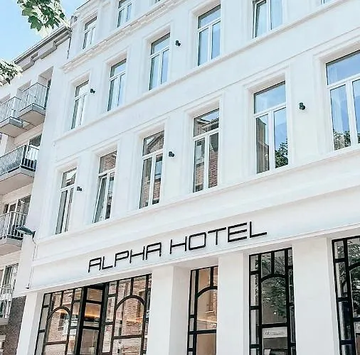 Alpha Hotel